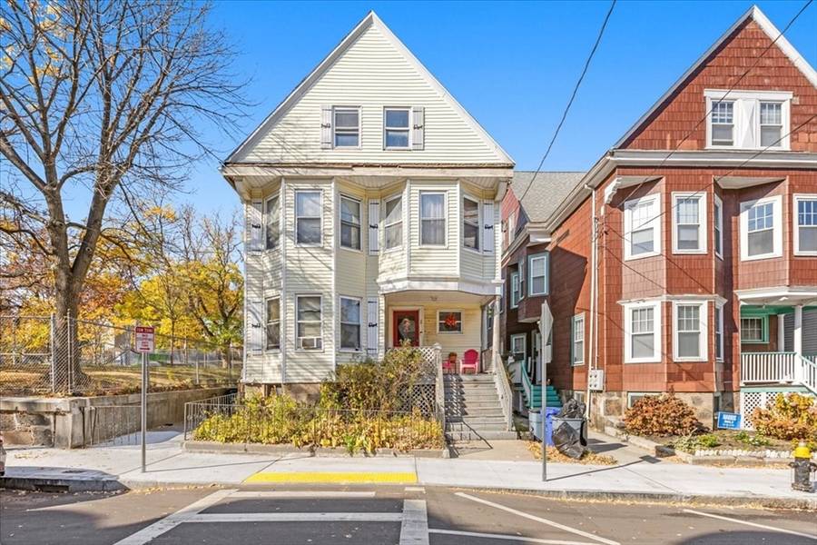 42-44 Copeland St, Boston, MA 02119