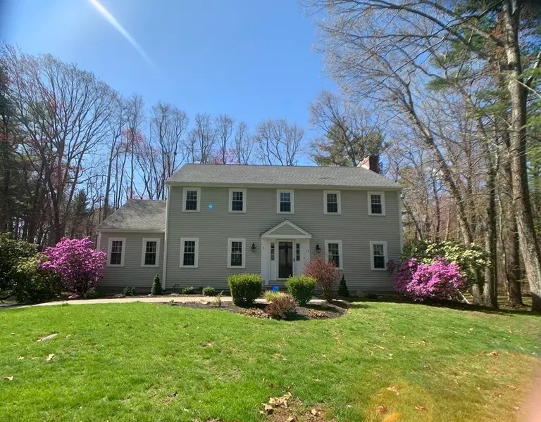 12 Woodchester Dr, Acton, MA 01720