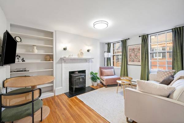 102 Revere St #3, Boston, MA 02114