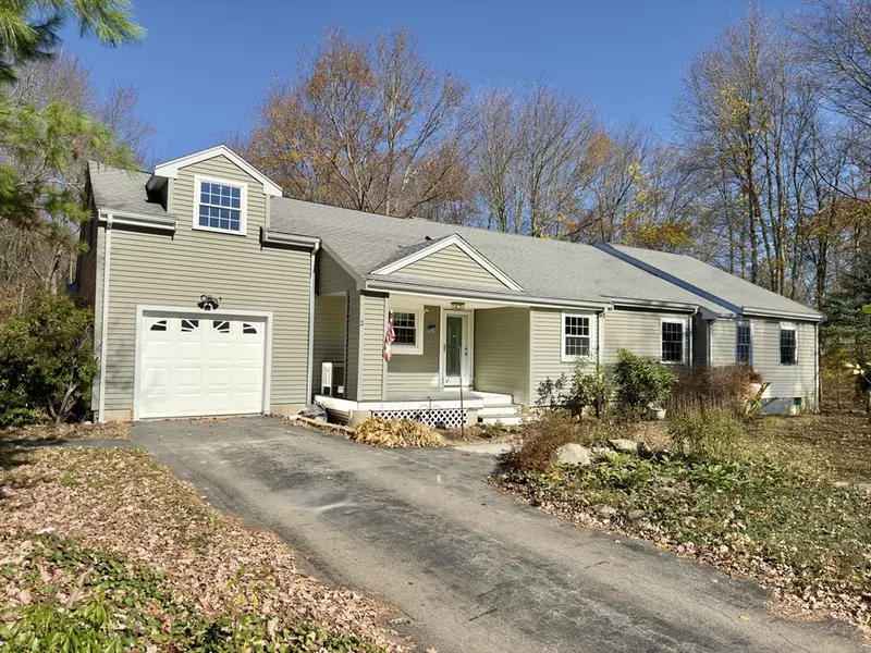 2 Summer Hill Rd, Medway, MA 02053