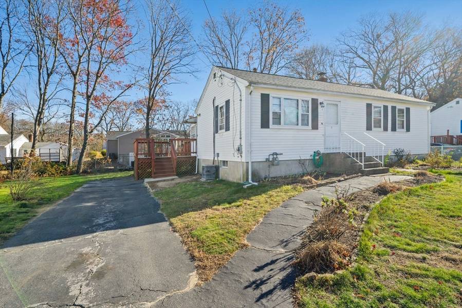 5 Tucker Ter, Randolph, MA 02368