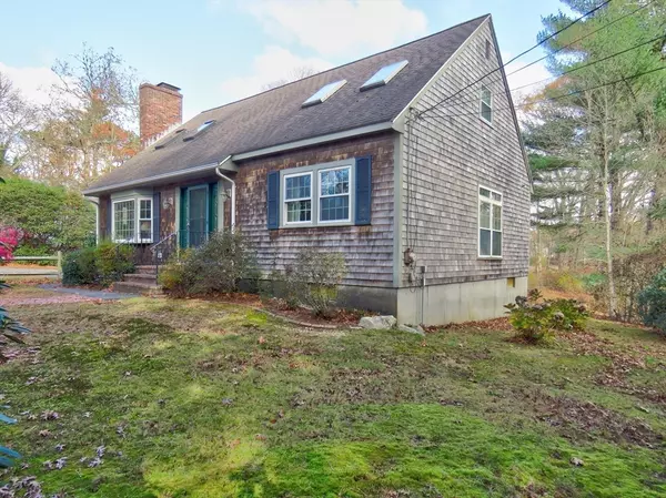 Falmouth, MA 02536,295 Hatchville Rd