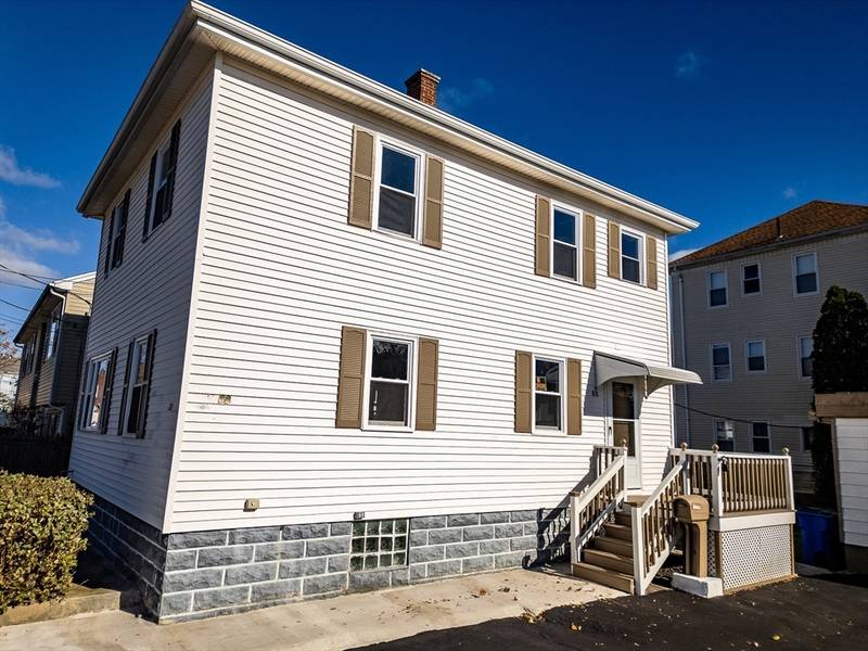 88 Price Pl, Fall River, MA 02724