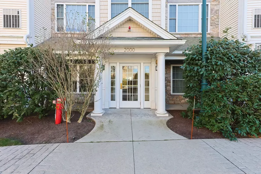 2103 Davenport Ave #2103, Canton, MA 02021