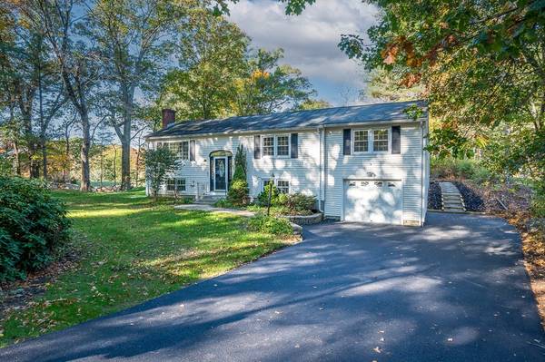 3 Newton St, Northborough, MA 01532