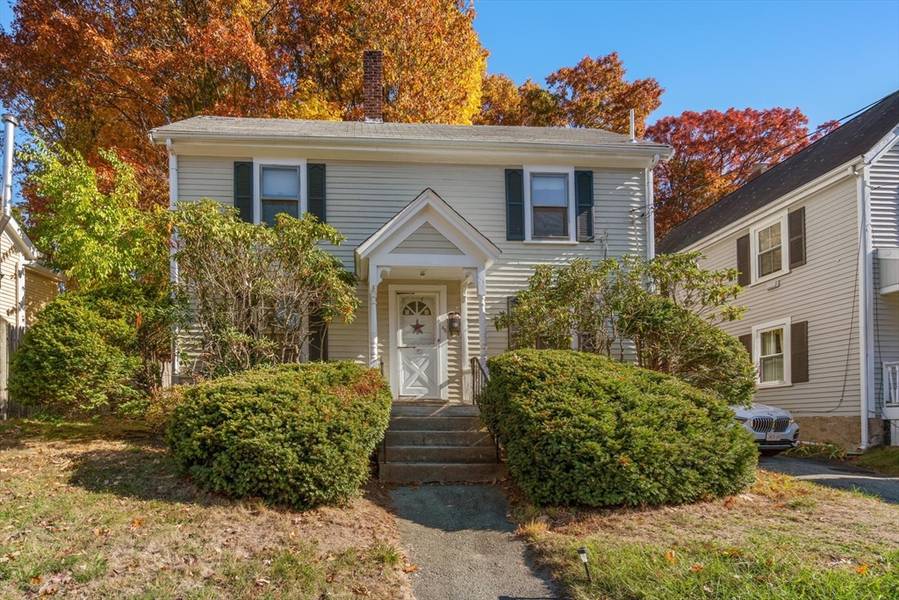 40 Cedar St, Wellesley, MA 02481