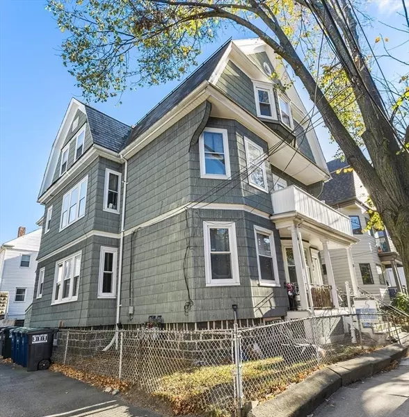 29 Prichard Ave, Somerville, MA 02144