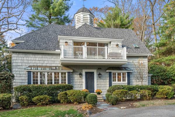 86 Abbott Rd, Wellesley, MA 02481