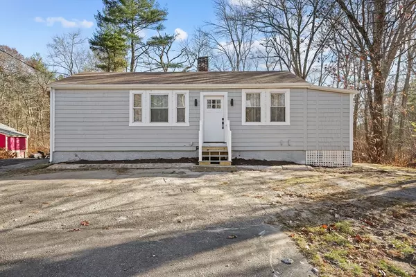 311 Winthrop St, Rehoboth, MA 02769