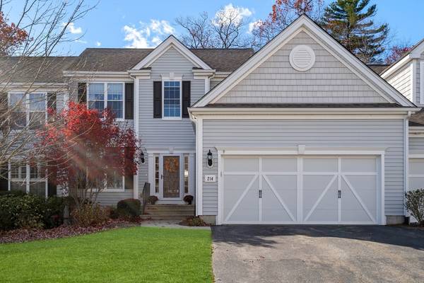 214 Sandtrap Ct #75, Northbridge, MA 01534