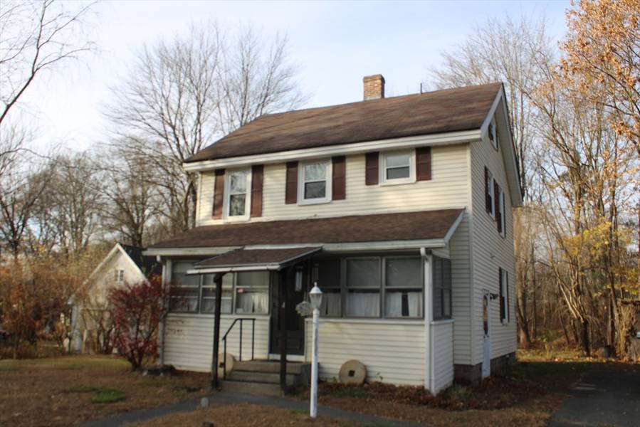 4 Pine St, Deerfield, MA 01373