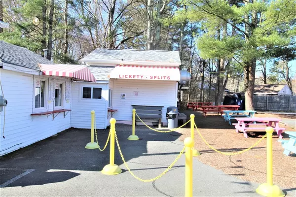 719 State Rd, Westport, MA 02790