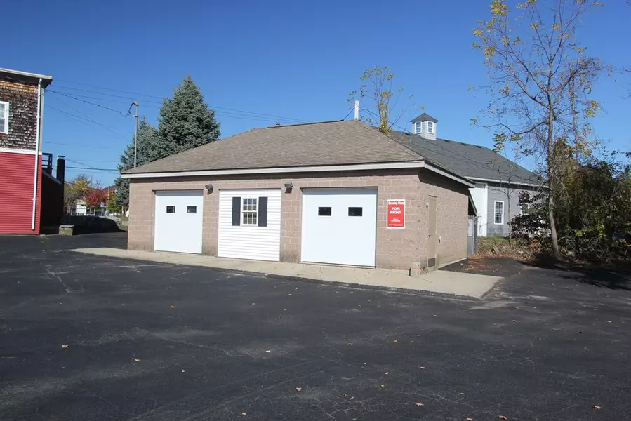 326 Union St #Garage, Franklin, MA 02038