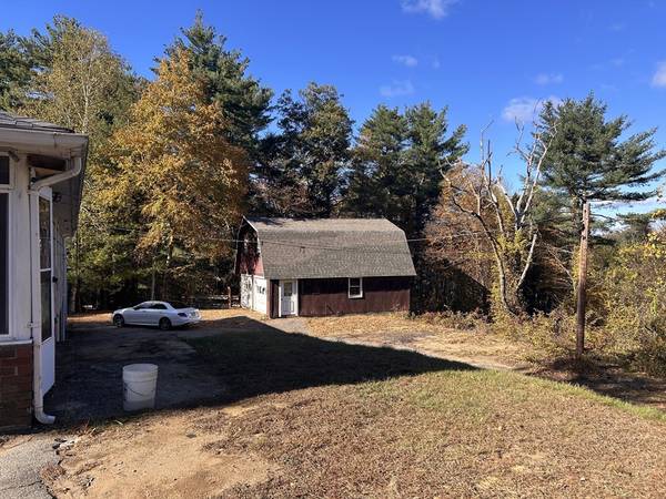 Sturbridge, MA 01566,108 Mashapaug Rd