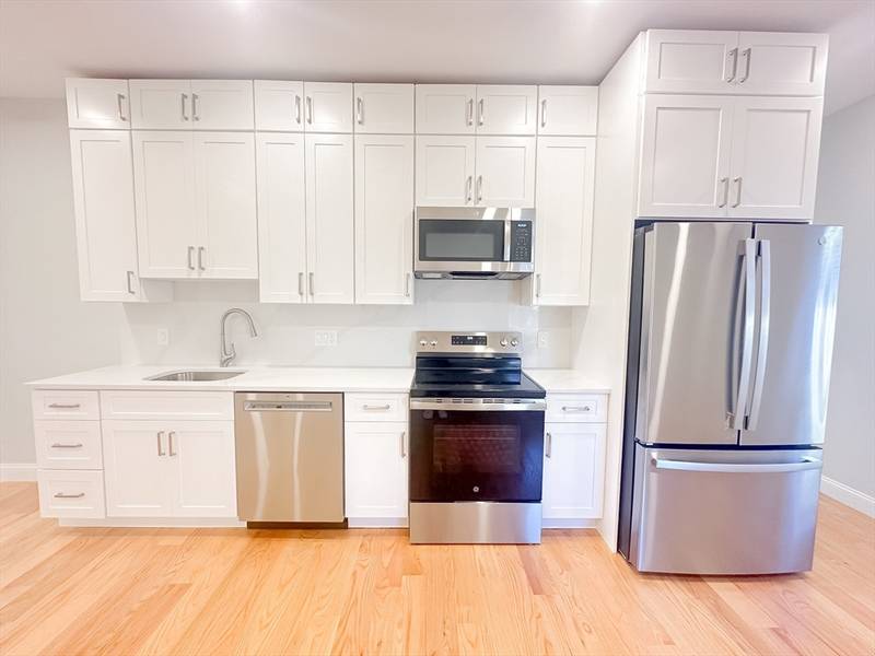 171 River St. #3, Cambridge, MA 02139