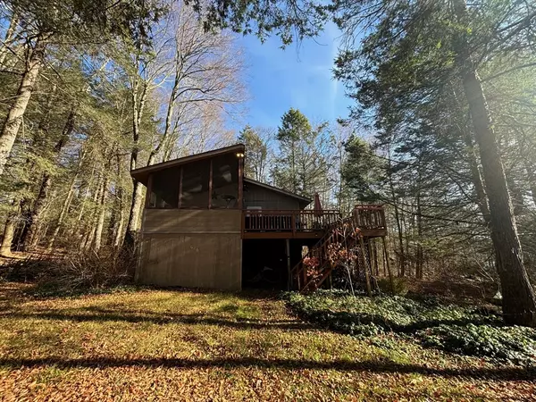 69 Woodchuck Hollow Rd, Tolland, MA 01034