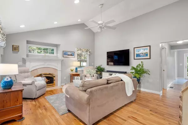 Sudbury, MA 01776,4 Frye St