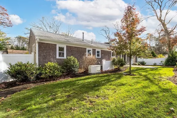 Barnstable, MA 02632,76 Cranberry Lane