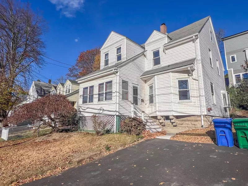 1146 Chestnut St, Newton, MA 02464