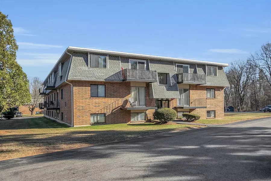 176 Maple Ave #6-2, Rutland, MA 01543