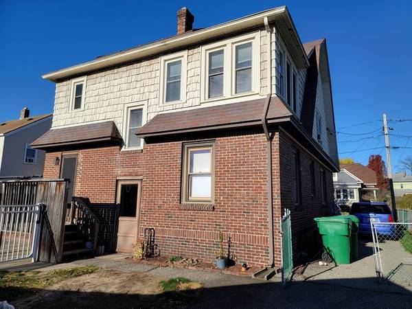 Chicopee, MA 01020,15 Page Ct