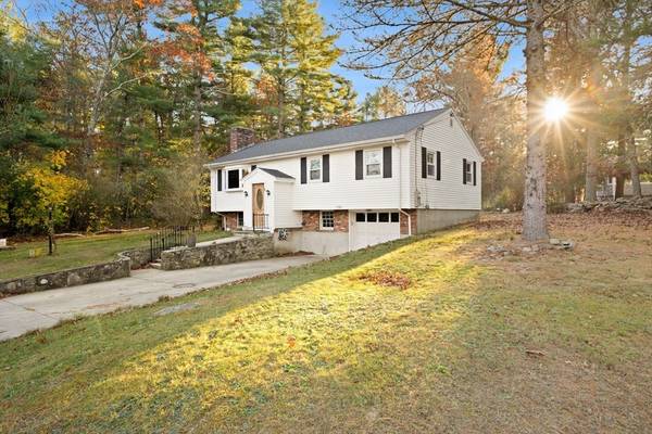 53 Forge Rd, Freetown, MA 02702