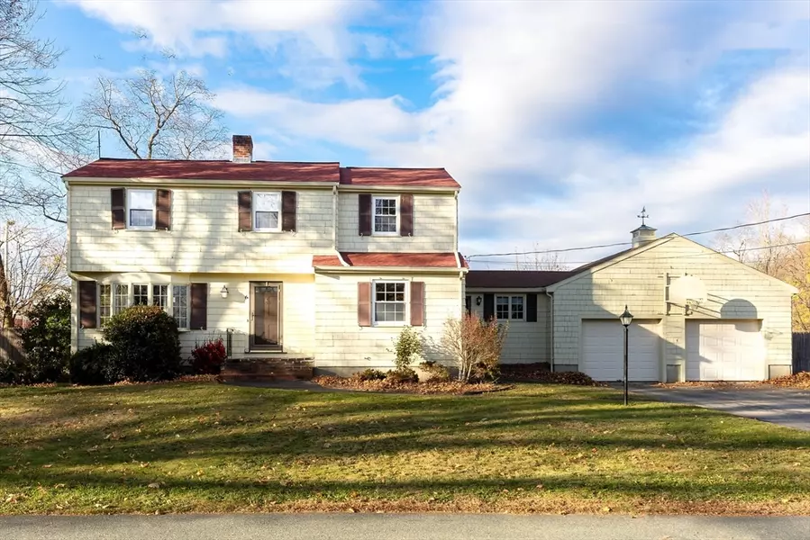 6 Shagbark Rd, West Bridgewater, MA 02379