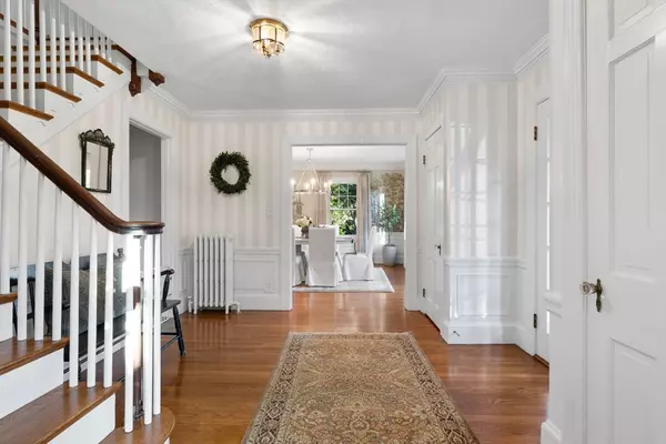 Wellesley, MA 02481,21 Rockridge Rd