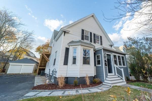 72 Florence St, Worcester, MA 01603