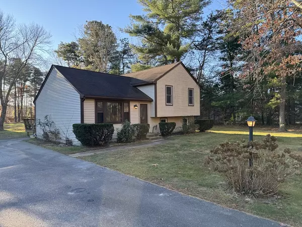 80 Purchase St, Carver, MA 02330