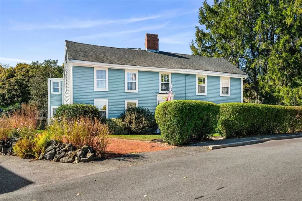 Marblehead, MA 01945,42 Orne Street