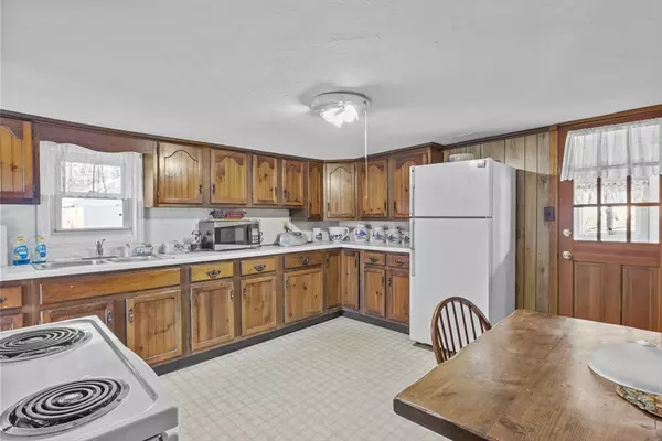 Holden, MA 01520,7 Wendover Rd