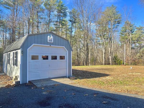 Sturbridge, MA 01566,31 Putnam Rd