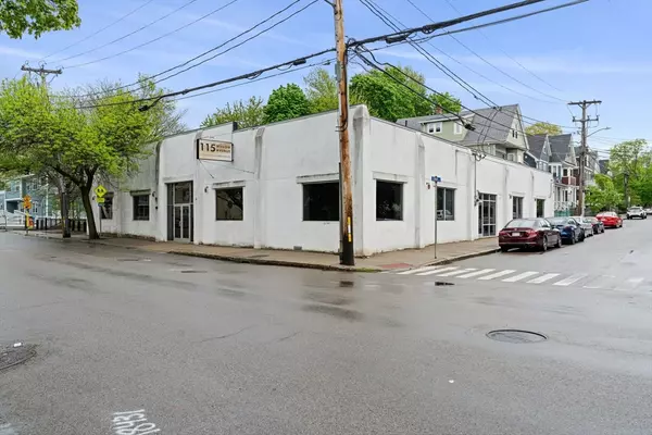 115 Willow Ave, Somerville, MA 02144
