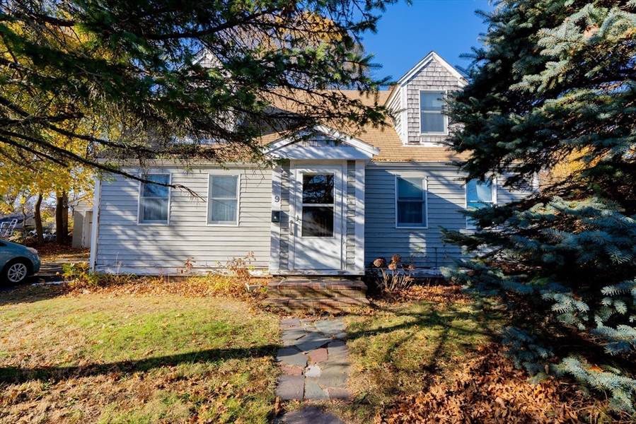 9 Liberty Street, Plymouth, MA 02360