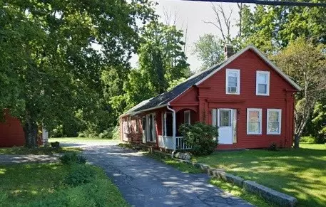 157 Hartford Ave E, Mendon, MA 01756