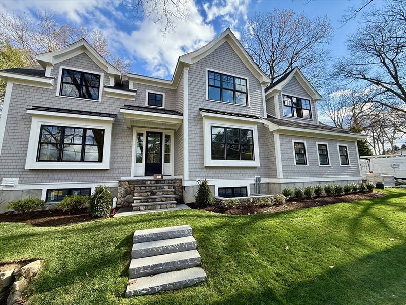 30 Hobart Rd, Wellesley, MA 02482