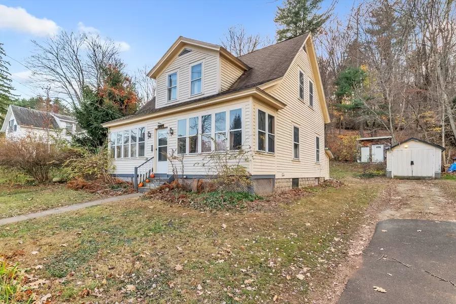 240 State Ave, Monson, MA 01057