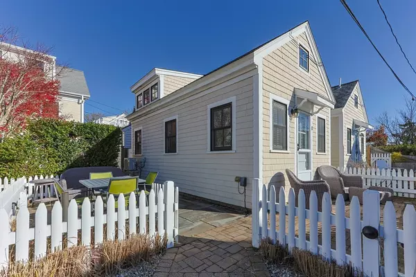 Provincetown, MA 02657,10 Washington Ave #3