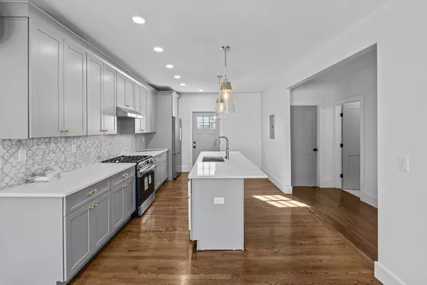 12 Magnolia Sq #2, Boston, MA 02125