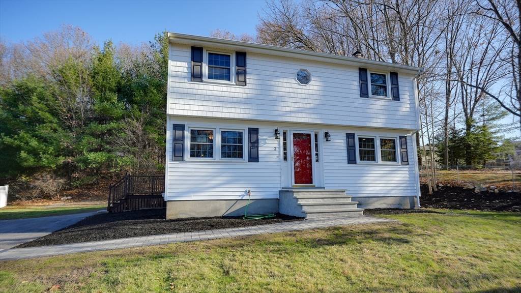 2 Cathy Rd, Burlington, MA 01803