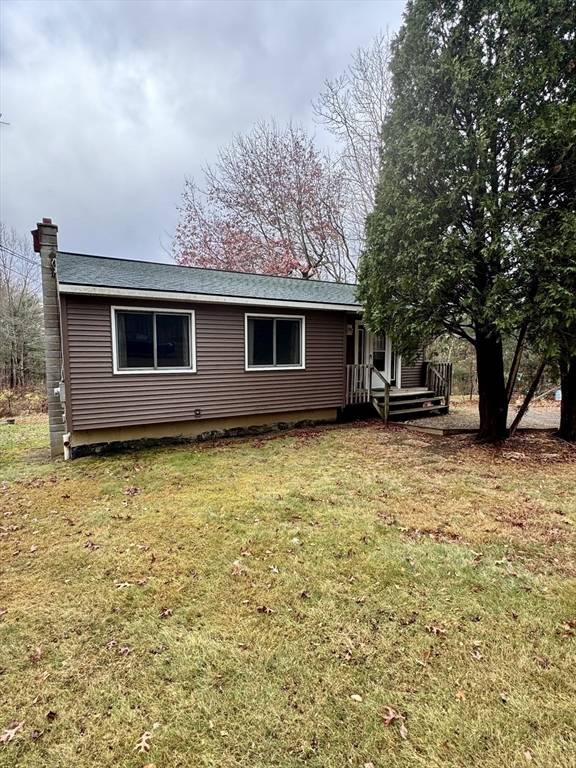 381 Town Farm Rd, Warren, MA 01083