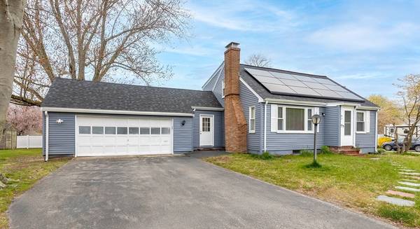 47 Centre, Rockland, MA 02370