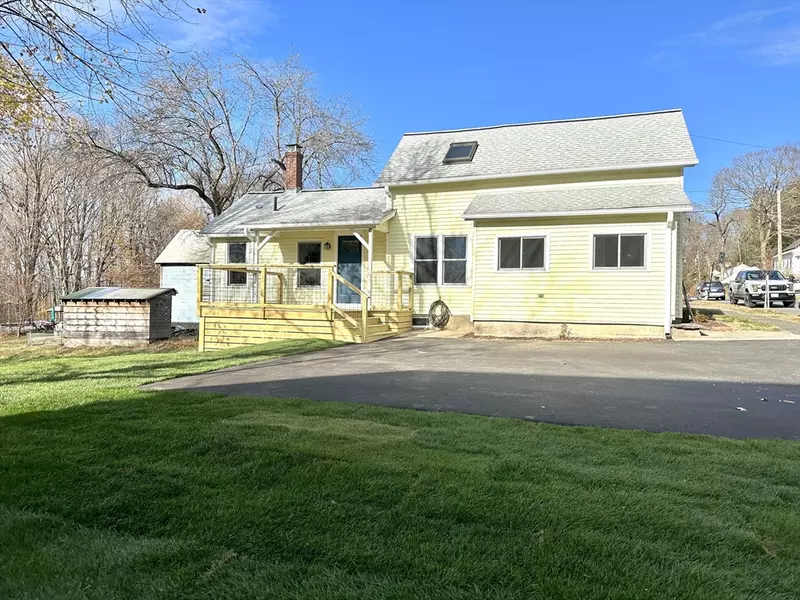 108 James St, Greenfield, MA 01301