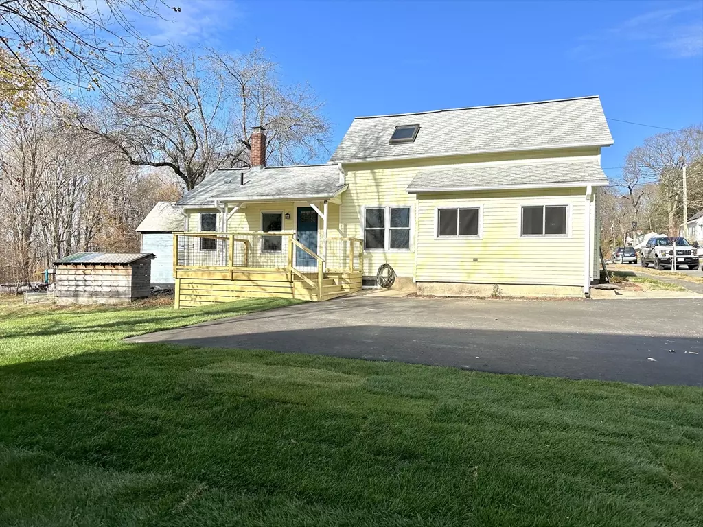 Greenfield, MA 01301,108 James St