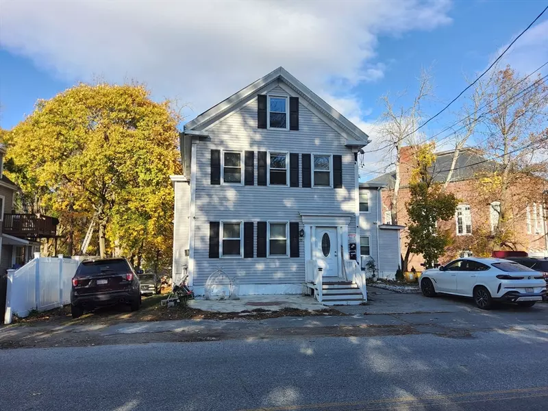 55 S Elm St, Haverhill, MA 01835