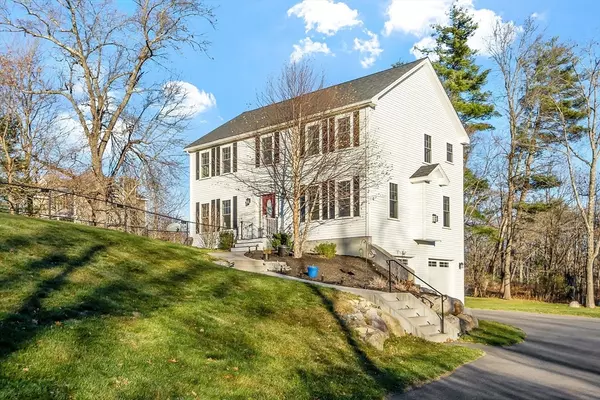 85 Barker Hill Rd, Townsend, MA 01469