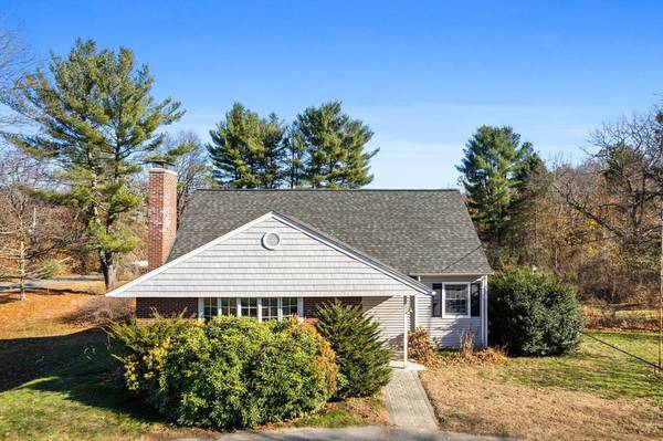 850 Johnson St, North Andover, MA 01845