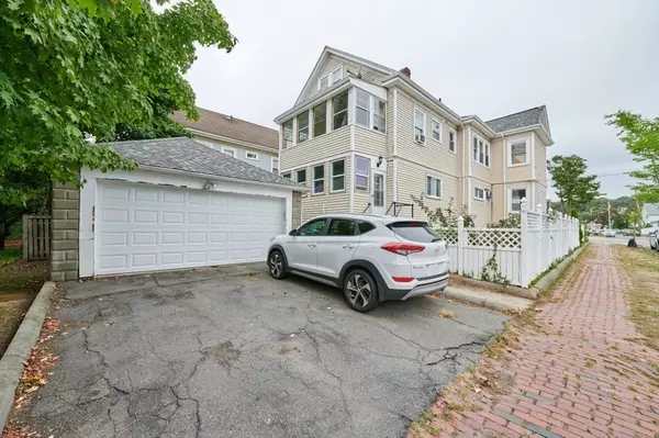 349 Salem St #349, Medford, MA 02155