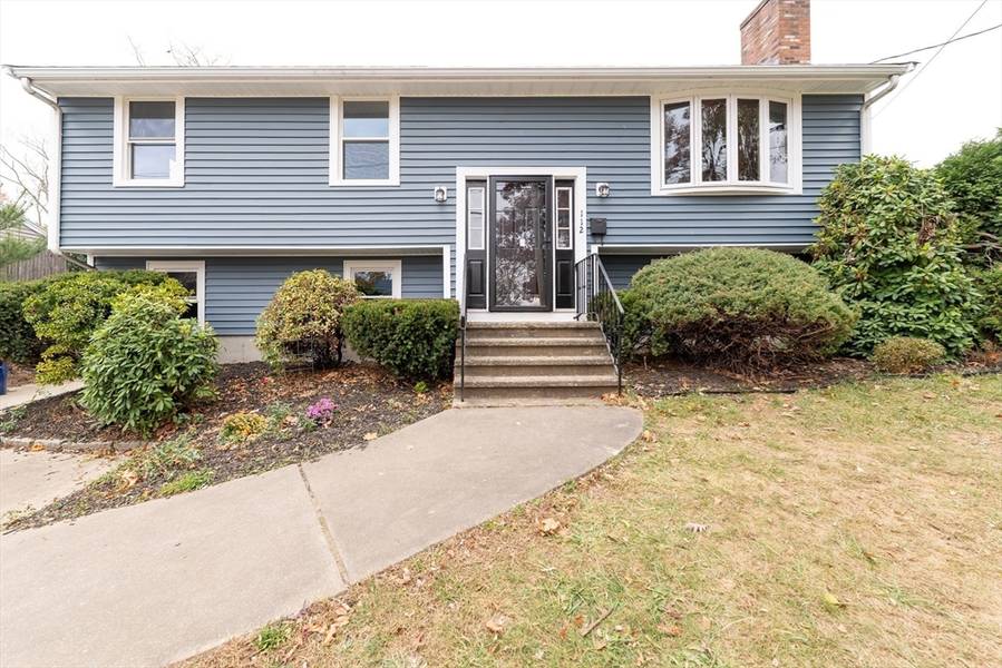 112 Arborway Dr, Braintree, MA 02184